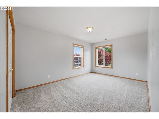 14633 EHLEN Rd Ne, Aurora, OR 97002