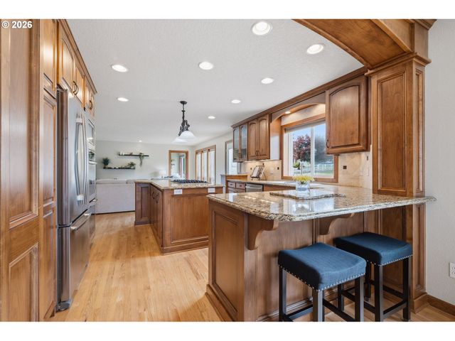 14633 EHLEN Rd Ne, Aurora, OR 97002