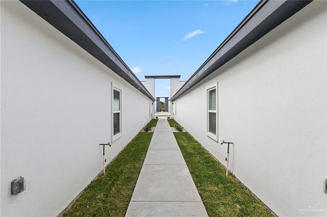 2904 Links Drive 3, Edinburg, TX 78542