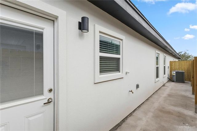 2904 Links Drive 3, Edinburg, TX 78542