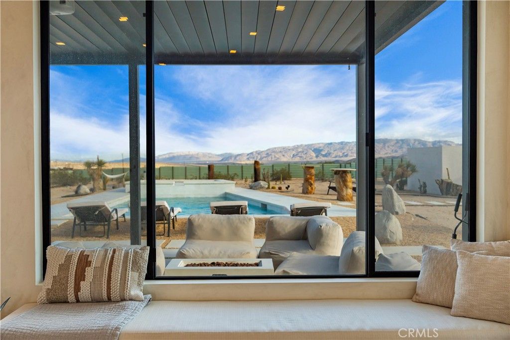 Image 12 of property listing at 66245 Del Oro, Joshua Tree, CA 92252