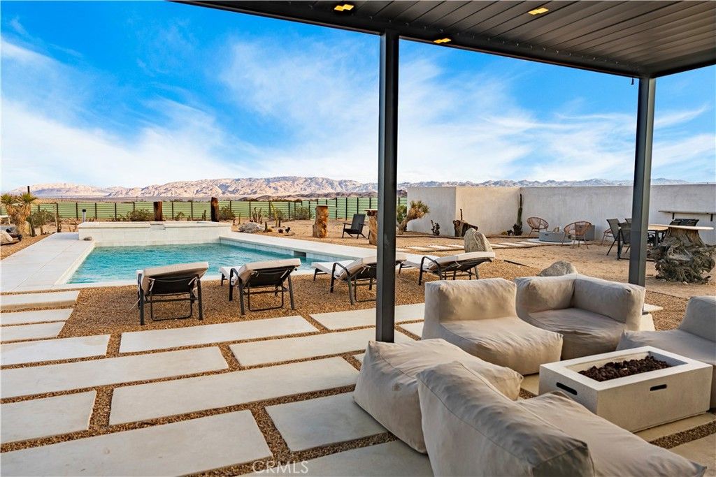 Image 36 of property listing at 66245 Del Oro, Joshua Tree, CA 92252