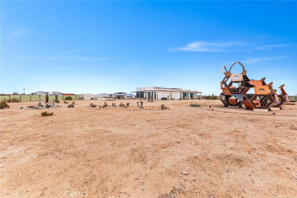 Image 55 of property listing at 66245 Del Oro, Joshua Tree, CA 92252