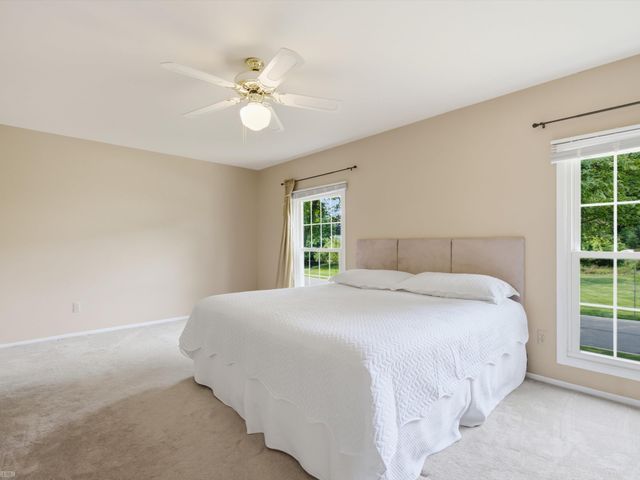 1328 Brook Lane, Rochester Hills, MI 48306