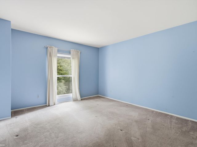 1328 Brook Lane, Rochester Hills, MI 48306