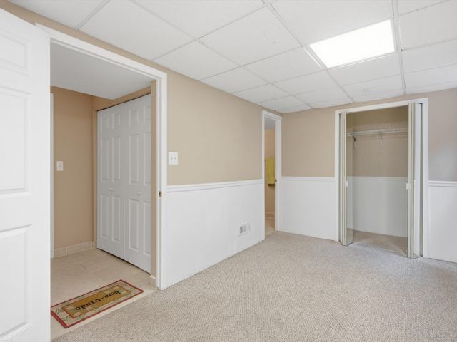 1328 Brook Lane, Rochester Hills, MI 48306