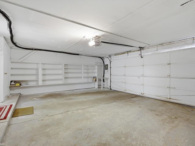 1328 Brook Lane, Rochester Hills, MI 48306