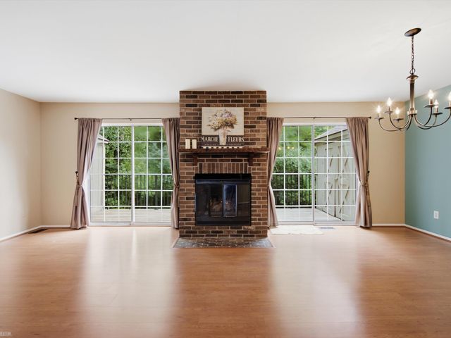 1328 Brook Lane, Rochester Hills, MI 48306