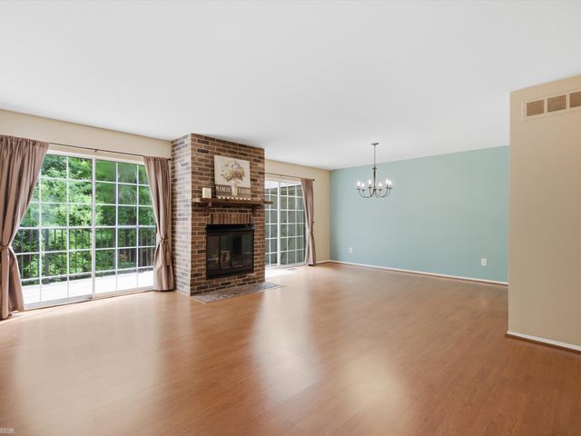 1328 Brook Lane, Rochester Hills, MI 48306