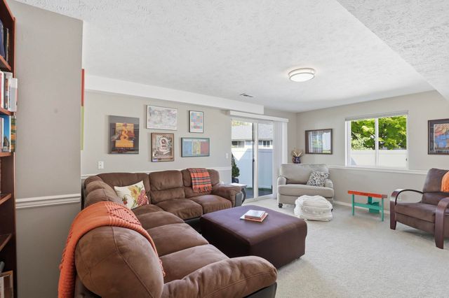 1221 N Wright Blvd, Liberty Lake, WA 99019