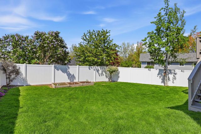 1221 N Wright Blvd, Liberty Lake, WA 99019