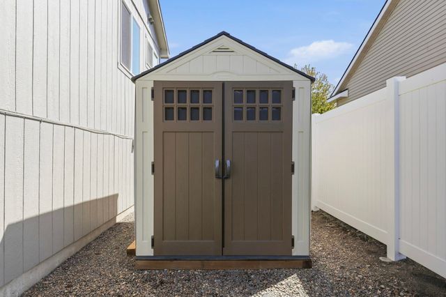 1221 N Wright Blvd, Liberty Lake, WA 99019