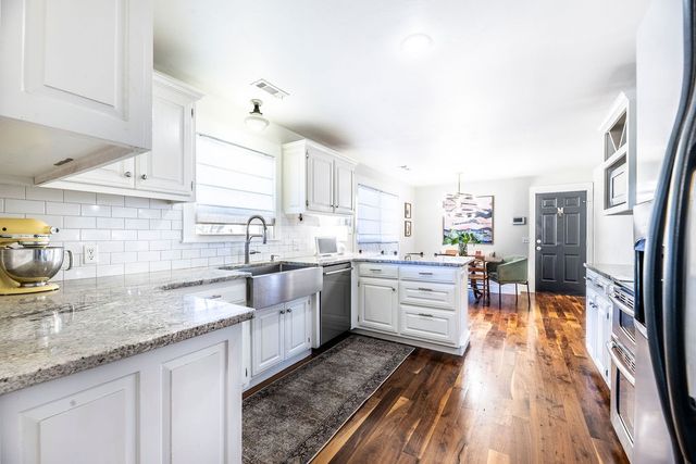 2292 Blue Mesa Drive, Fayetteville, AR 72703