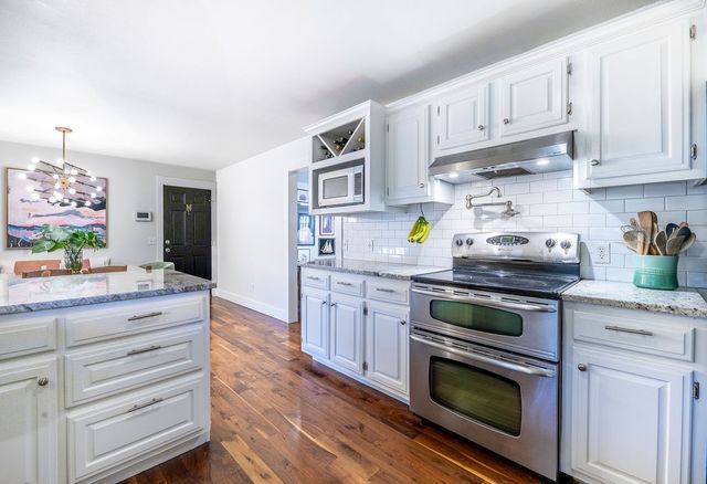 2292 Blue Mesa Drive, Fayetteville, AR 72703