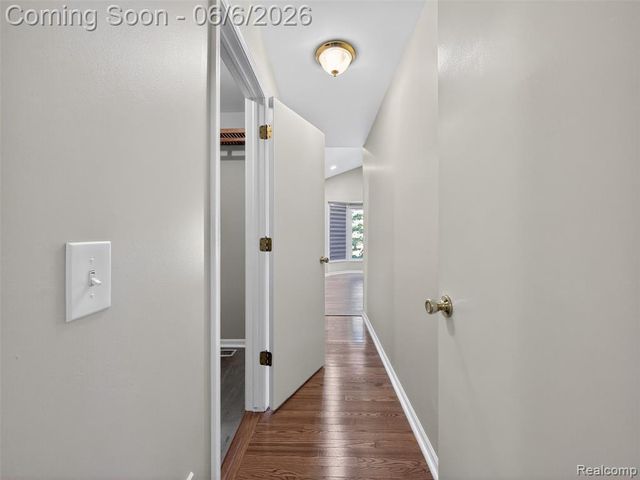 41599 Red Oak Drive, Sterling Heights, MI 48314