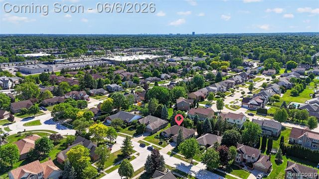 41599 Red Oak Drive, Sterling Heights, MI 48314