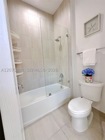 8286 NW 51st Ter, Doral, FL 33166