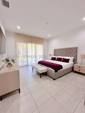 8286 NW 51st Ter, Doral, FL 33166
