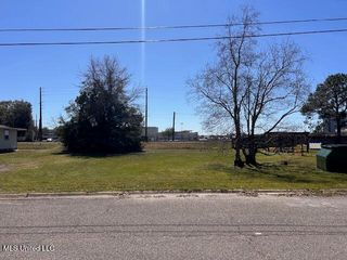 2623 Executive Place, Biloxi, MS 39531