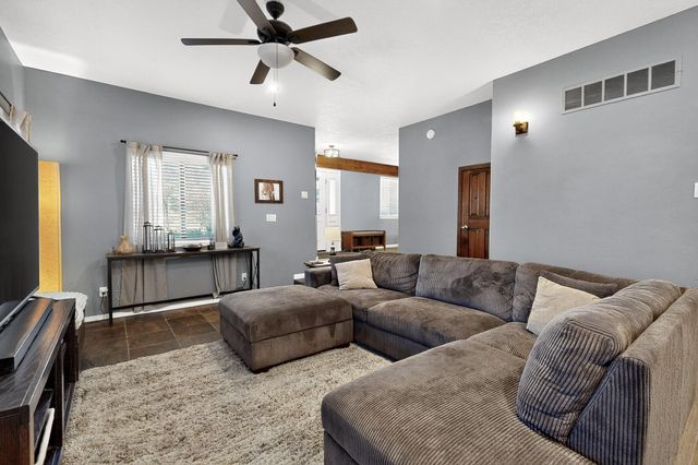 3 Del Oso Lane, Cedar Crest, NM 87008