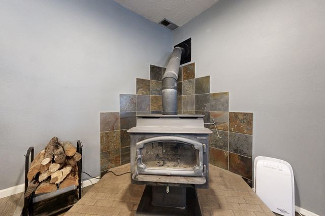 3 Del Oso Lane, Cedar Crest, NM 87008