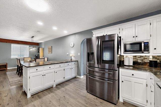 3 Del Oso Lane, Cedar Crest, NM 87008