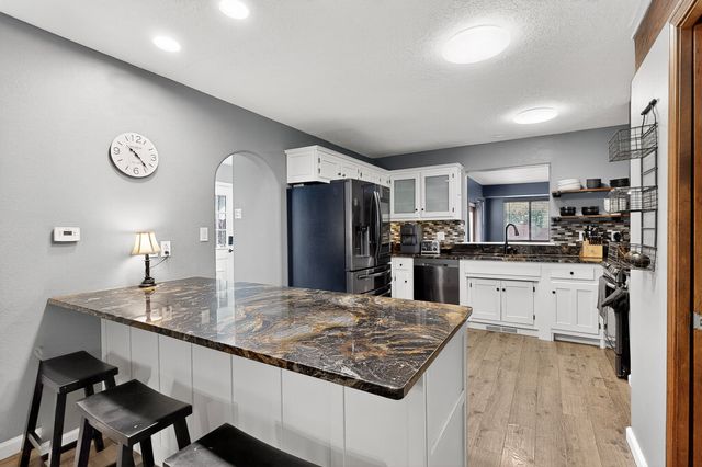 3 Del Oso Lane, Cedar Crest, NM 87008