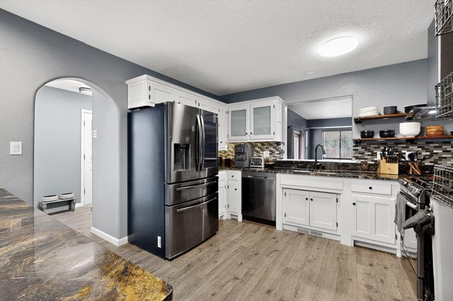 3 Del Oso Lane, Cedar Crest, NM 87008