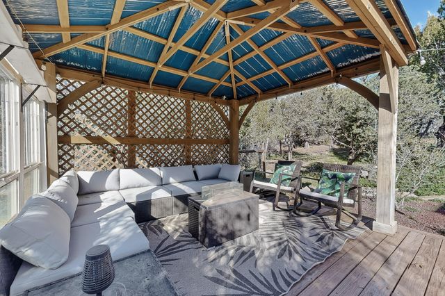 3 Del Oso Lane, Cedar Crest, NM 87008