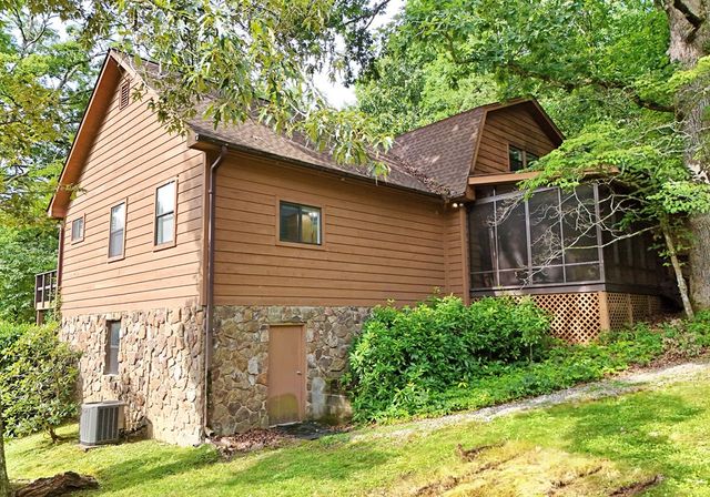 19 Pine Ridge Terrace, Blairsville, GA 30512