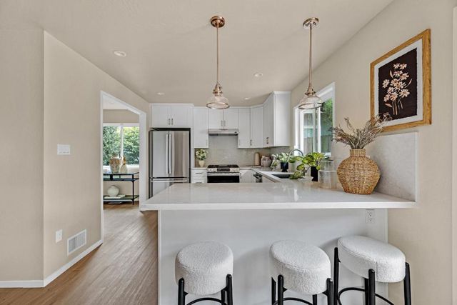5 Bertocchi Lane, Millbrae, CA 94030