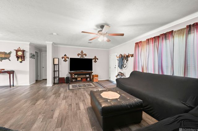 10444 Ingram Rd, St Amant, LA 70774