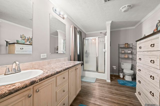 10444 Ingram Rd, St Amant, LA 70774