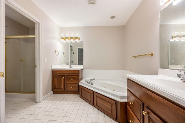 5727 S Bobwhite Avenue, Kalamazoo, MI 49009