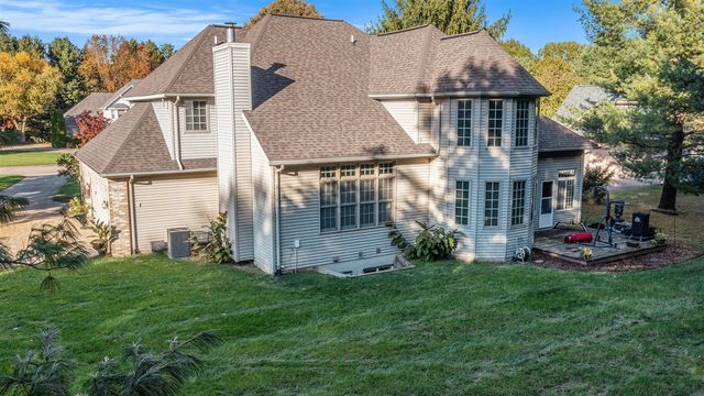 5727 S Bobwhite Avenue, Kalamazoo, MI 49009