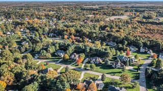 5727 S Bobwhite Avenue, Kalamazoo, MI 49009