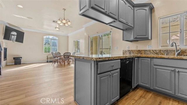 13769 Cordary Ave, Hawthorne, CA 90250