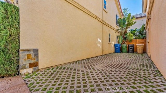 13769 Cordary Ave, Hawthorne, CA 90250