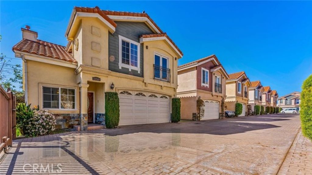 13769 Cordary Ave, Hawthorne, CA 90250