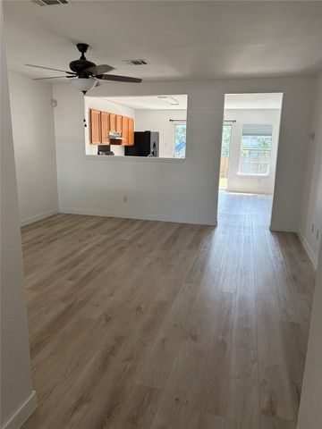13421 Alysheba DR, Del Valle, TX 78617