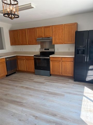 13421 Alysheba DR, Del Valle, TX 78617