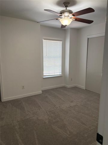 13421 Alysheba DR, Del Valle, TX 78617