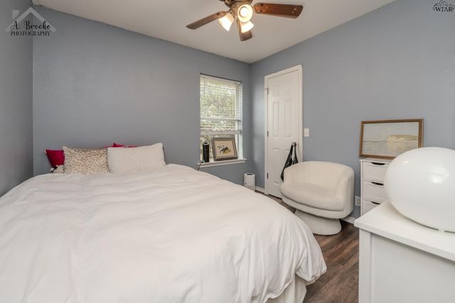 104 HIDDEN CREEK ROAD, Burkburnett, TX 76354