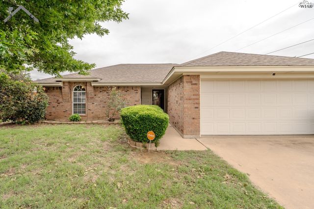 104 HIDDEN CREEK ROAD, Burkburnett, TX 76354