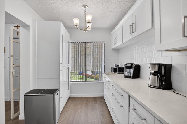10187 Mangrove Drive 201, Boynton Beach, FL 33437