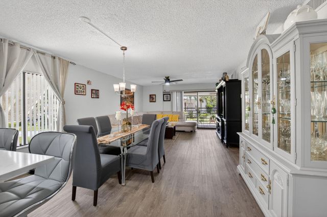 10187 Mangrove Drive 201, Boynton Beach, FL 33437