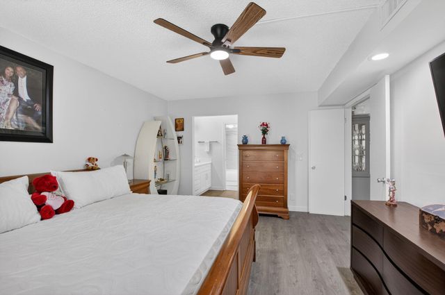 10187 Mangrove Drive 201, Boynton Beach, FL 33437