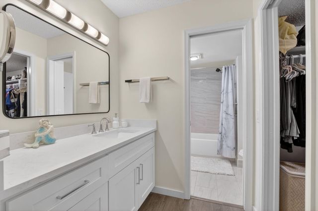10187 Mangrove Drive 201, Boynton Beach, FL 33437