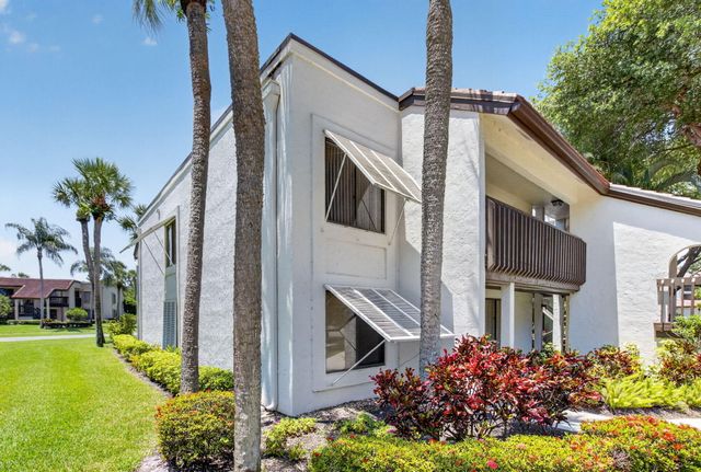 10187 Mangrove Drive 201, Boynton Beach, FL 33437
