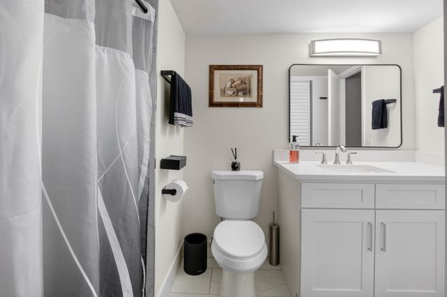 10187 Mangrove Drive 201, Boynton Beach, FL 33437